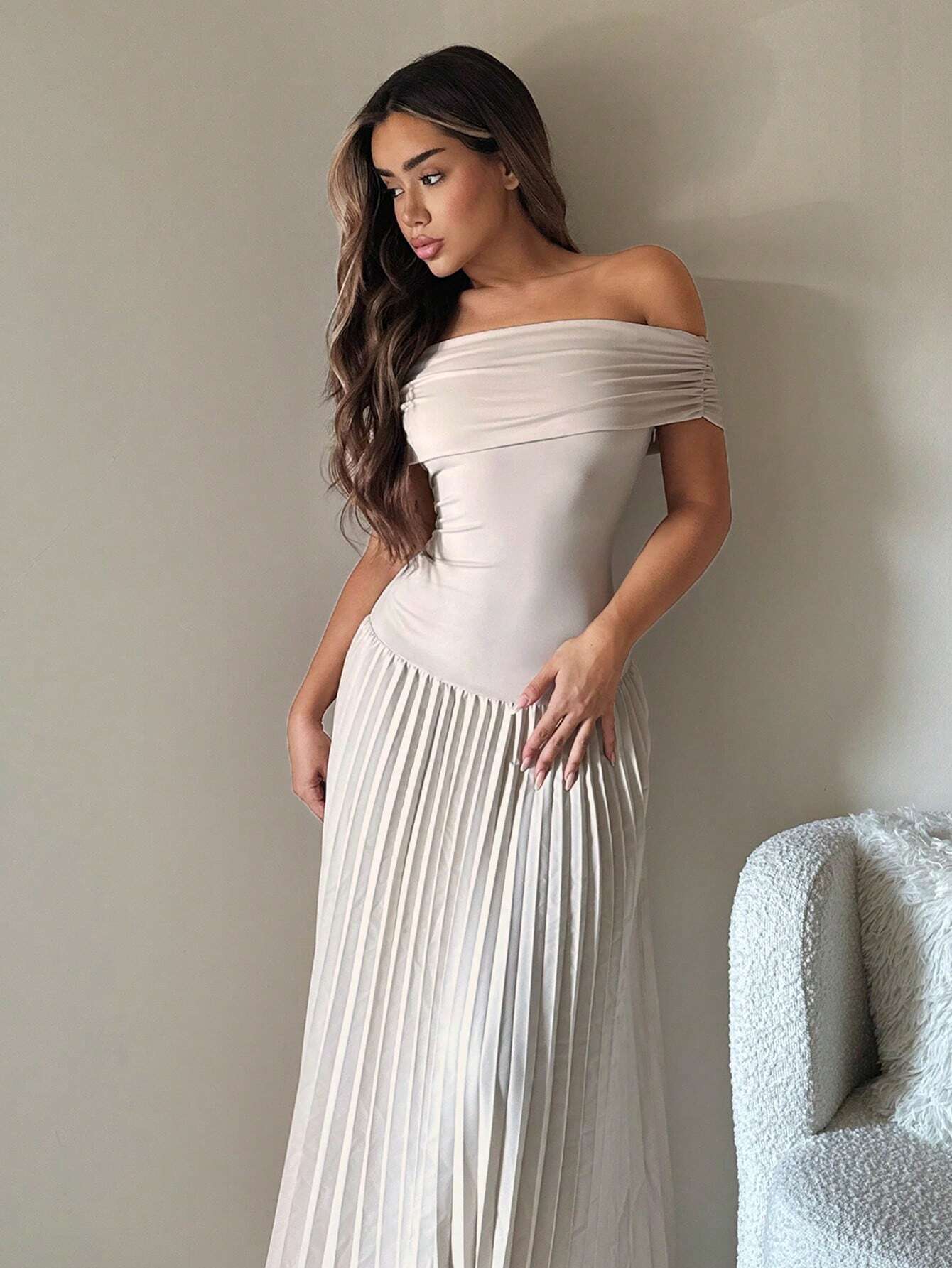 Ellari |Off-Shoulder Dress