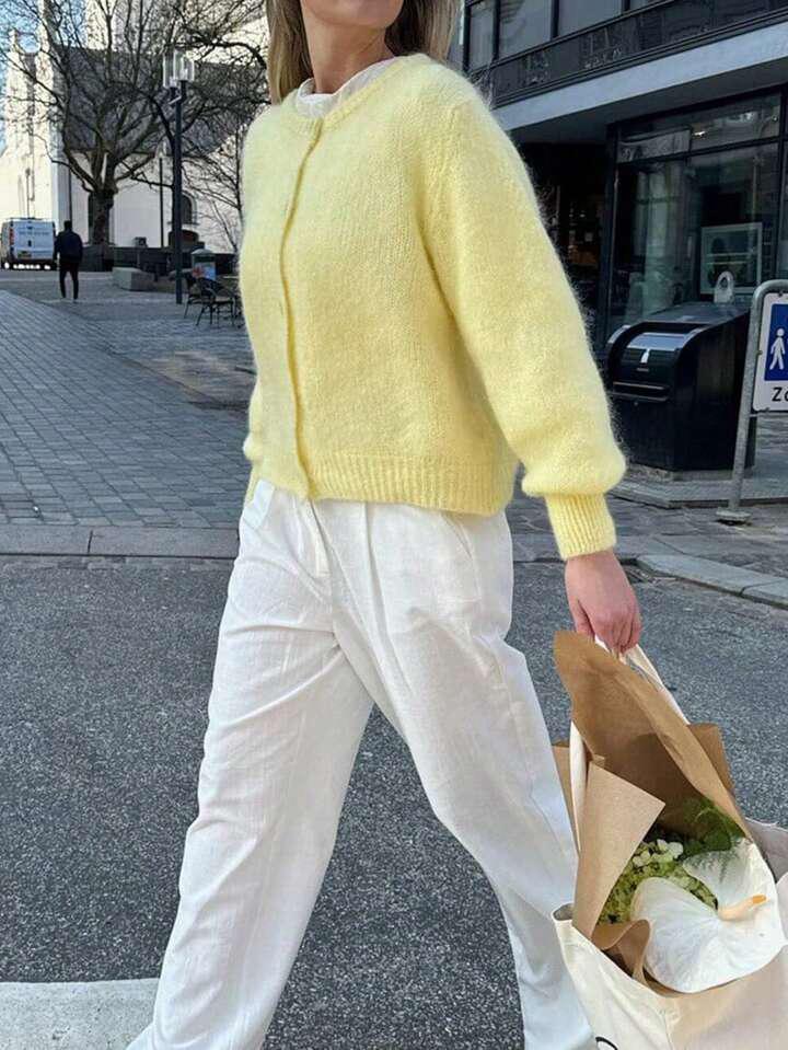 Ellari | pastel yellow sweater
